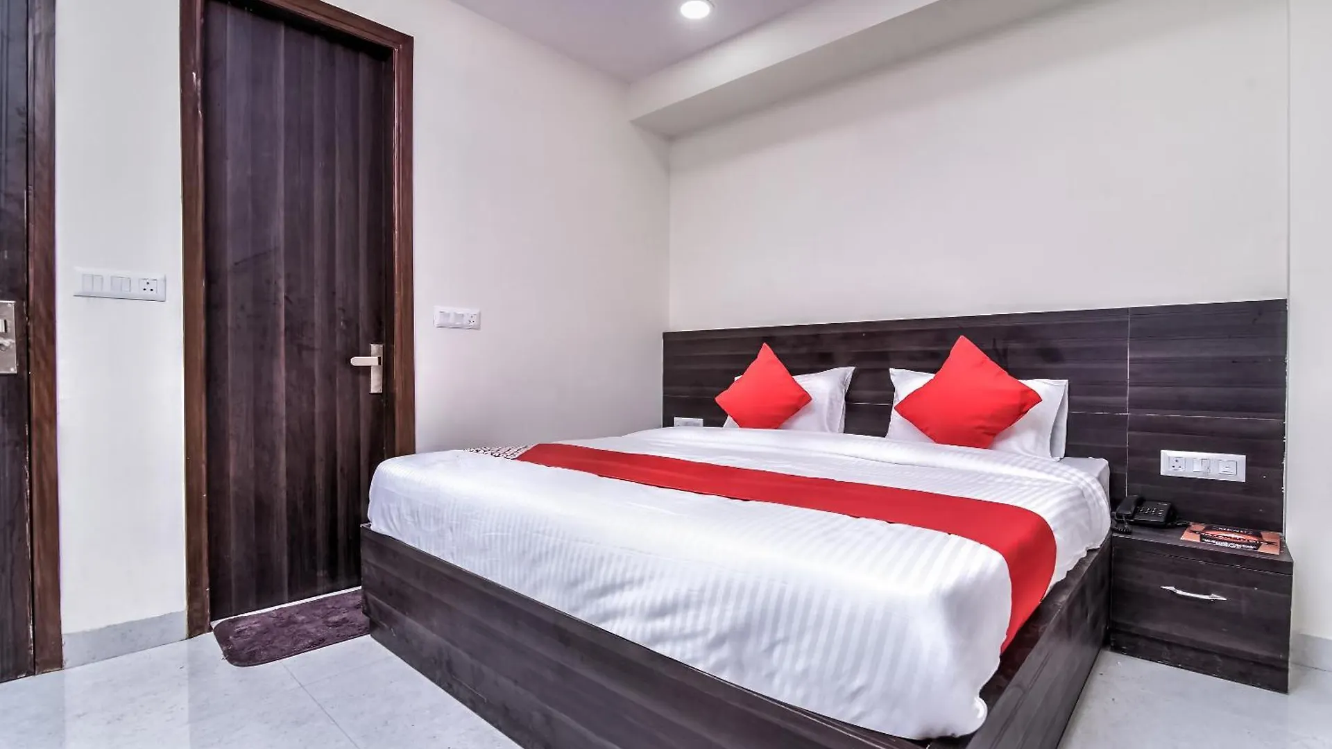 Hotel Aerostar Gold - Opposite Max Healthcare Delhi  India