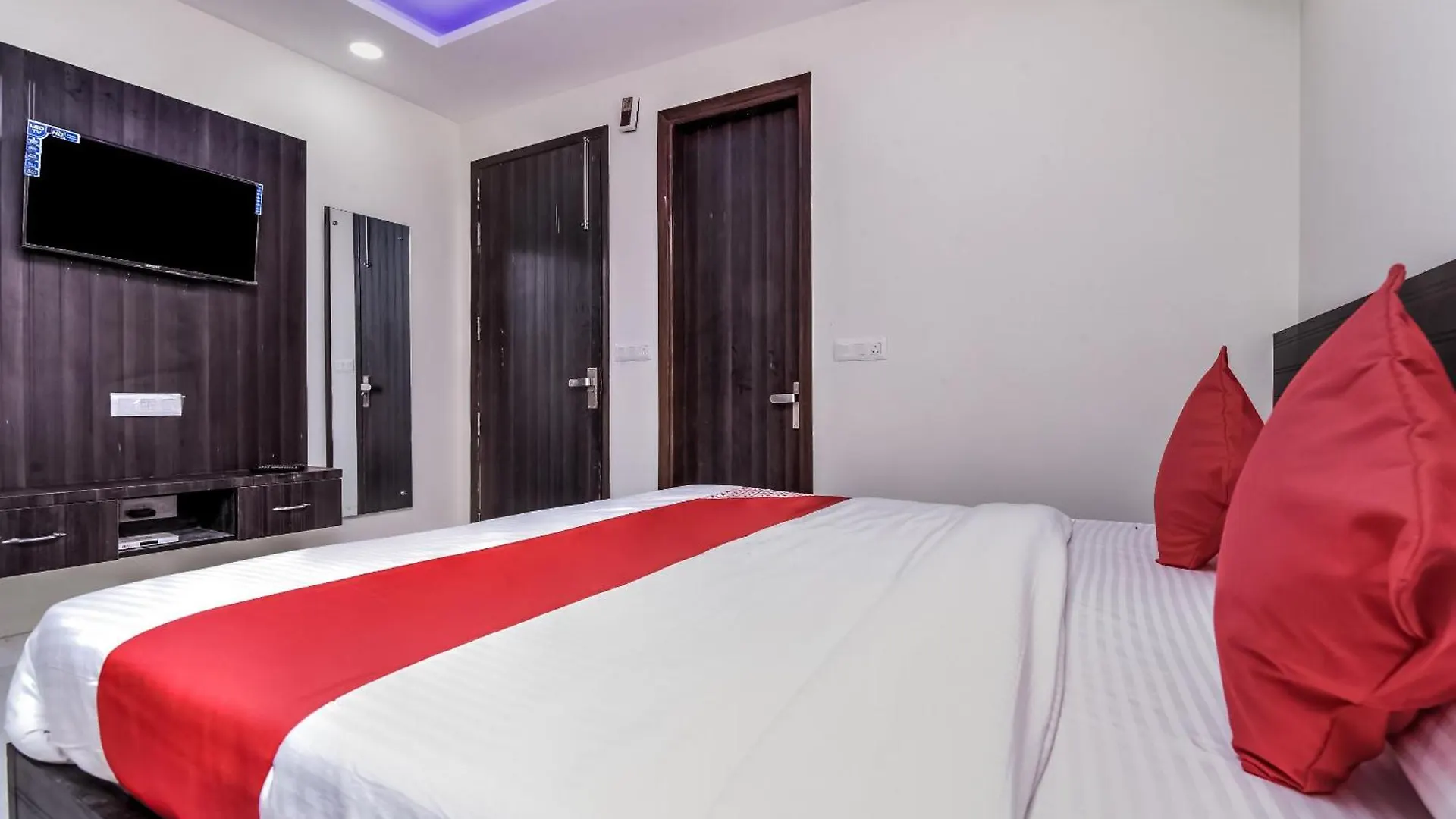Hotel Aerostar Gold - Opposite Max Healthcare Delhi   Delhi (National Capital Territory of India)