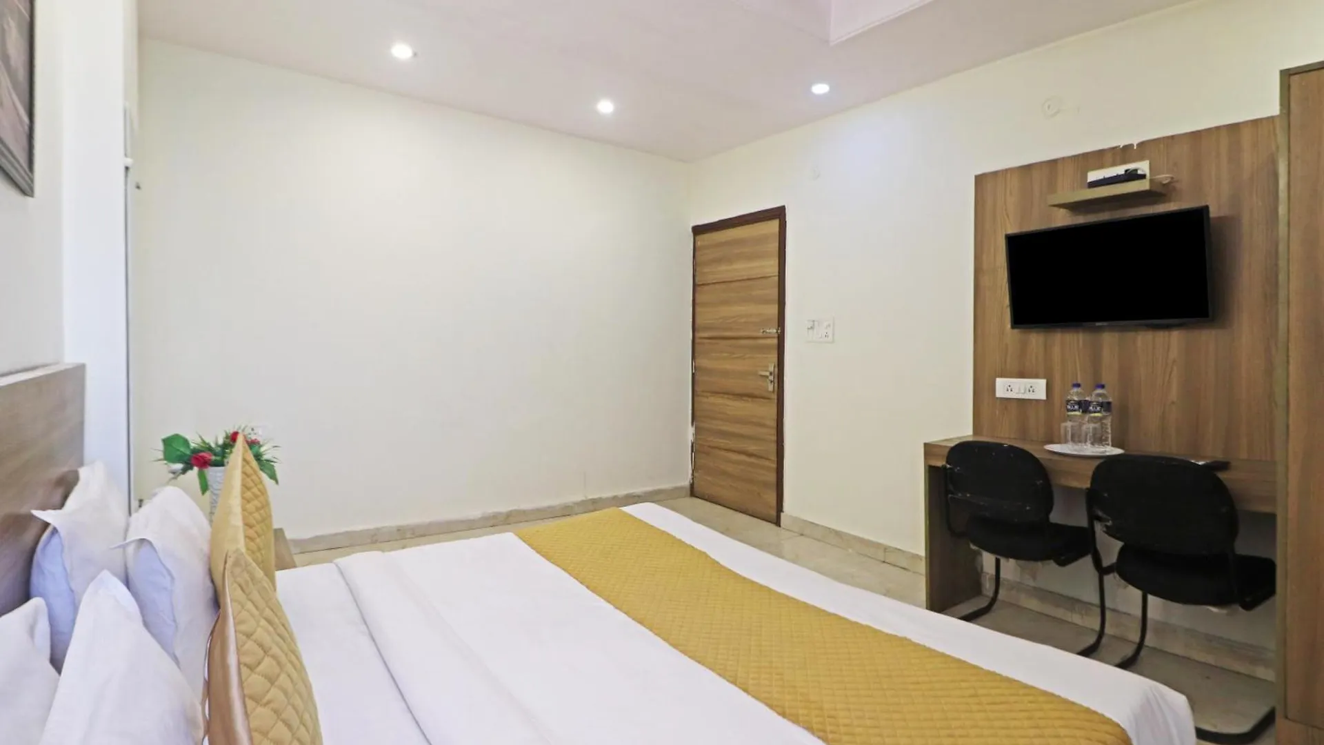Hotel Aerostar Gold - Opposite Max Healthcare Delhi  India