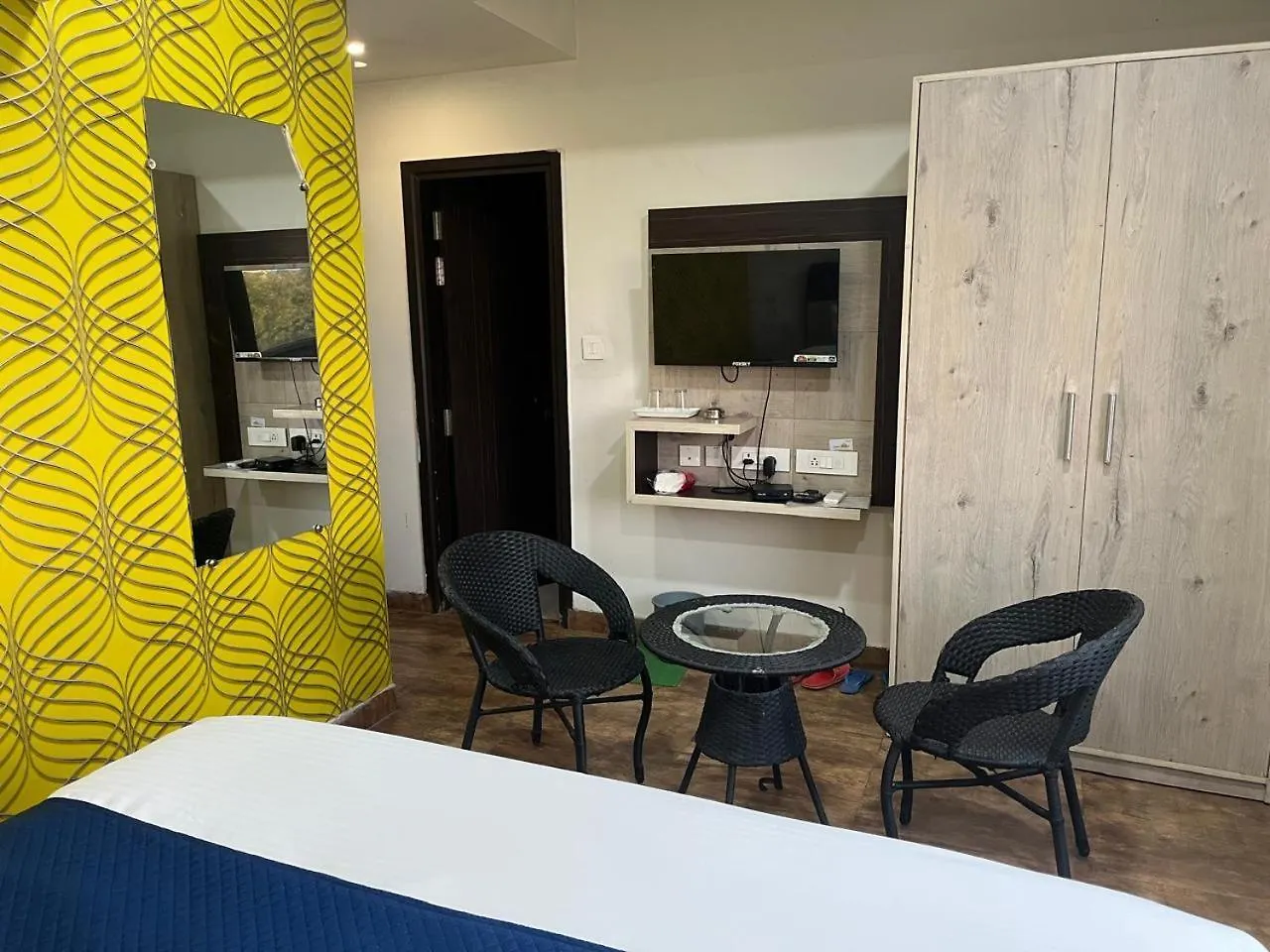 Hotel Aerostar Gold - Opposite Max Healthcare Delhi  India