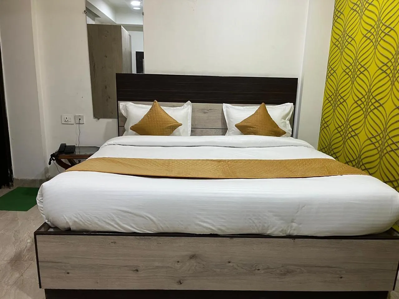 Hotel Aerostar Gold - Opposite Max Healthcare Delhi  3*, Delhi (National Capital Territory of India)